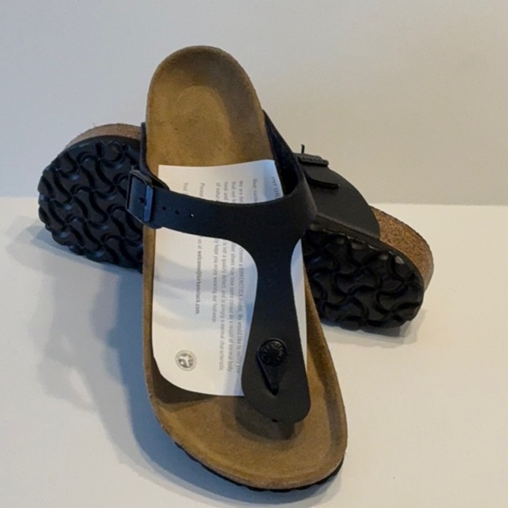 NWOT - Birkenstock Gizeh Classic Thong Sandal